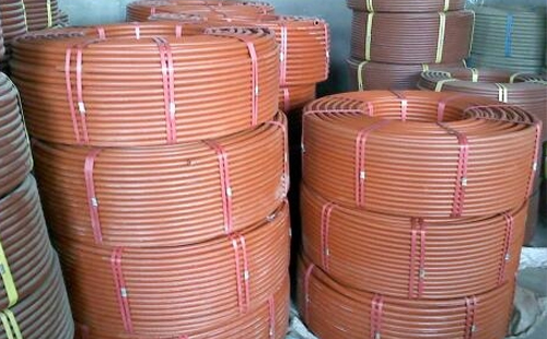 提升工程安全：聚乙烯(RPE)阻燃吐鲁番穿线管在现代建筑中的应用